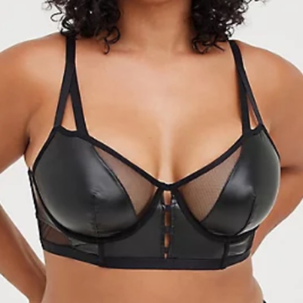 TORRID UNLINED LONGLINE UNDERWIRE BRALETTE - FAUX LEATHER & MESH BLACK